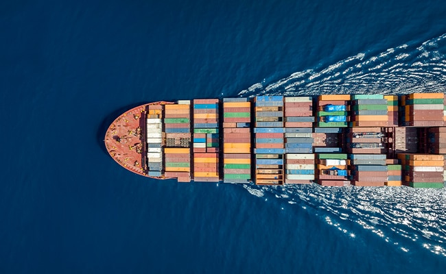 Supply chain - Travel by boat